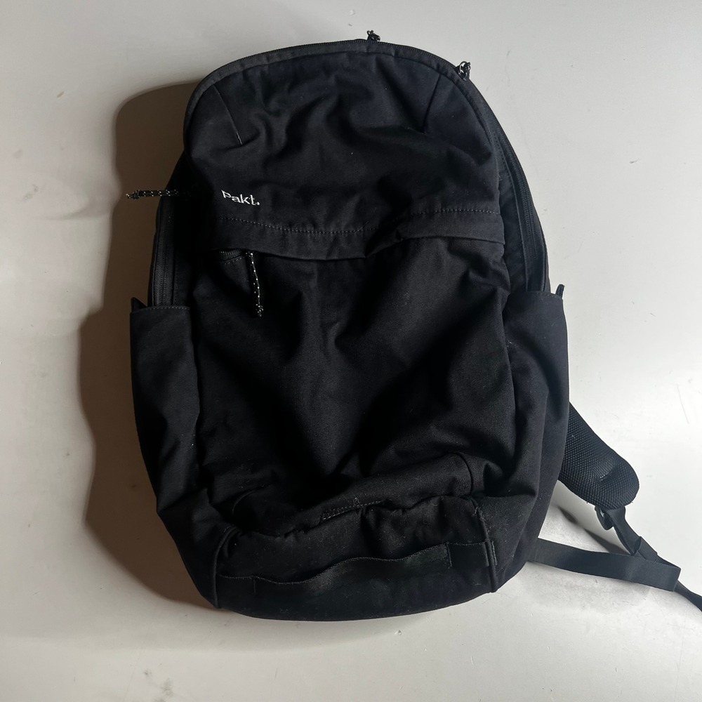 Pakt Anywhere 25L Travel Backpack Black Minimalist Laptop Bag Luggage Pass-Thru